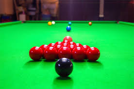 Positionnement des billes de snooker au début de la partie